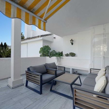 1104 First Line Beach Apartment Golden Beach Pool มาร์เบยา ภายนอก รูปภาพ