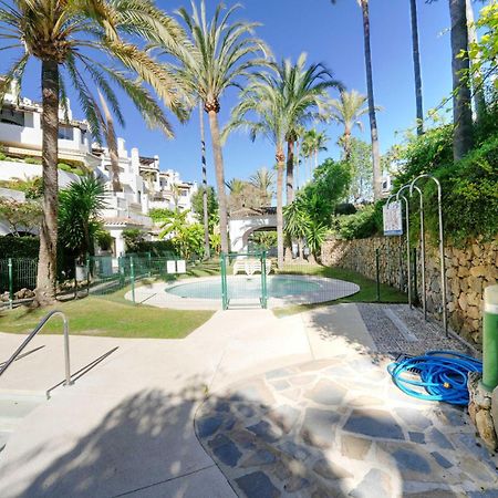 1104 First Line Beach Apartment Golden Beach Pool มาร์เบยา ภายนอก รูปภาพ